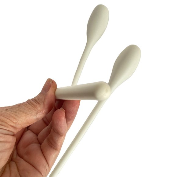 Kitchen Scoop White Hard Plastic Graduated Length Spoon Set of 3 - Picture 8 of 9